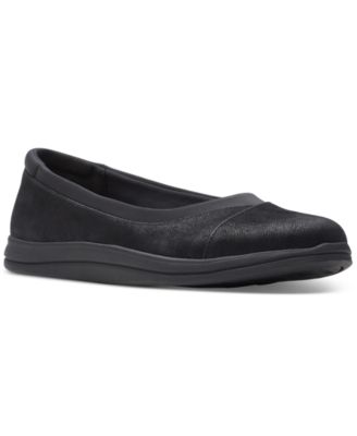 Clarks - Women's Breeze Ayla Round-Toe Slip-On Flats
