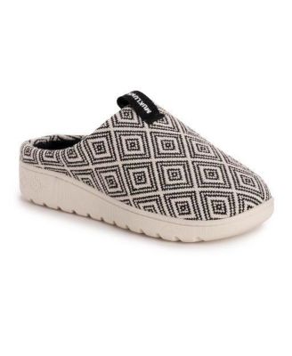 MUK LUKS