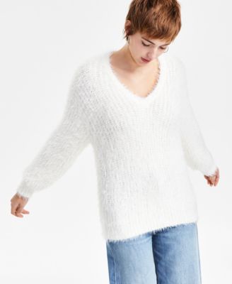 GUESS - Women's Natsumi Eyelash-Texture V-Neck Sweater
