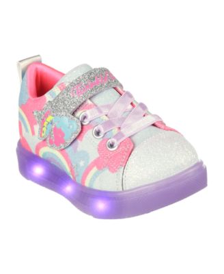 Skechers