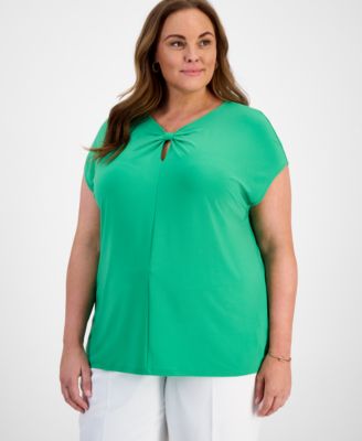 Kasper - Plus Size Keyhole-Neck Pleated Top